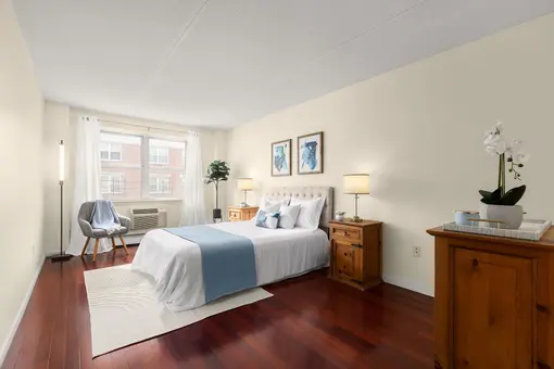 101 West 117th Street, #4D