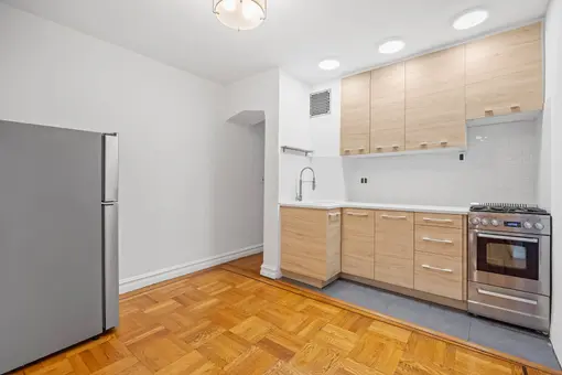 860 Grand Concourse, #5P