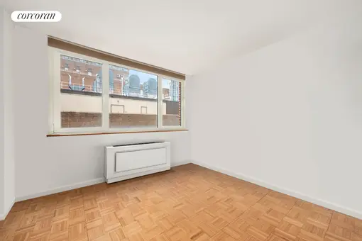 45 West 67th Street, #8D