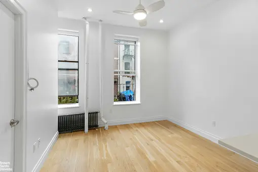 477 3rd Street, #2B