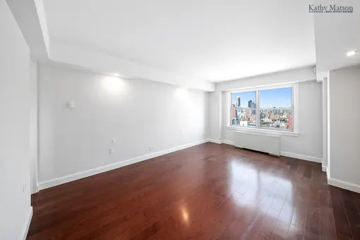 Plaza 400, 400 East 56th Street, #31D