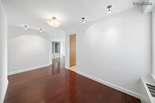 Plaza 400, 400 East 56th Street, #31D