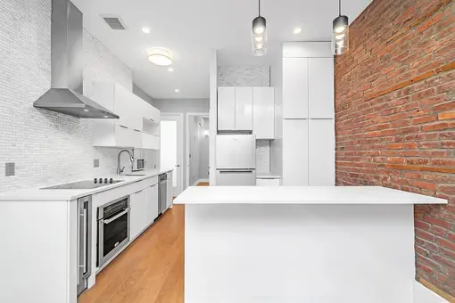 113 East 29th Street, #2