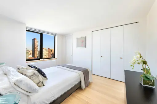 The Alfred, 161 West 61st Street, #32E