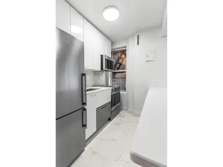 360 West 55th Street, #2L