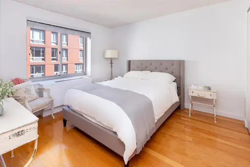 555W23, 555 West 23rd Street, #S11M