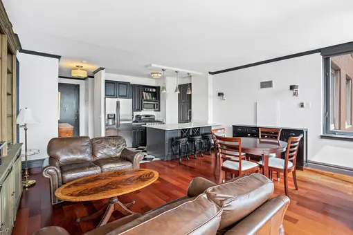The Belaire, 524 East 72nd Street, #37C