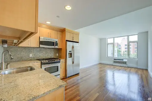 The Mirada, 161 East 110th Street, #4I