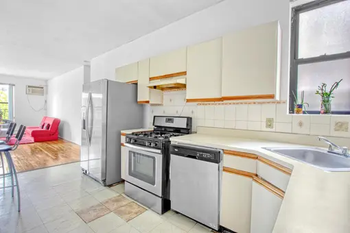 510 Ocean Parkway, #4J