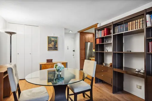 The Amherst, 401 East 74th Street, #10K