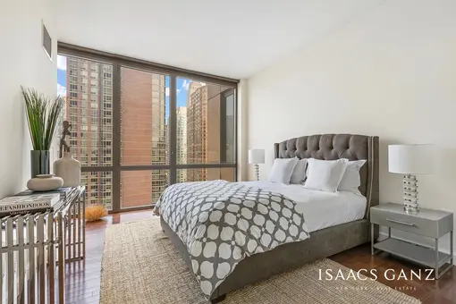 Chelsea Stratus, 101 West 24th Street, #20A