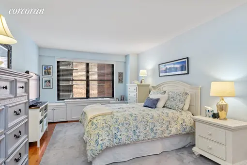 East River House, 505 East 79th Street, #4D