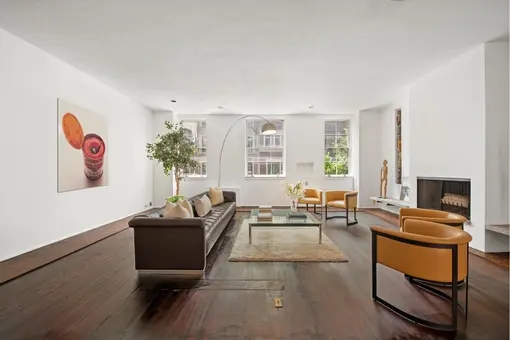 121 East 83rd Street, 