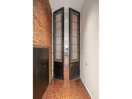 121 East 83rd Street, 