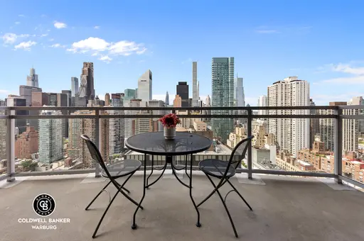 Plaza 400, 400 East 56th Street, #37C