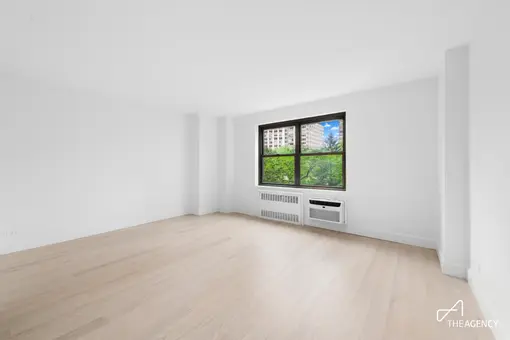 Lincoln Towers, 185 West End Avenue, #3A