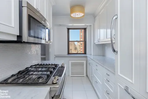 Lenox Manor, 176 East 77th Street, #16D