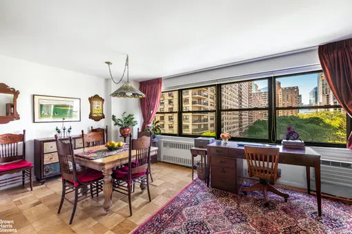 Lincoln Towers, 205 West End Avenue, #5V