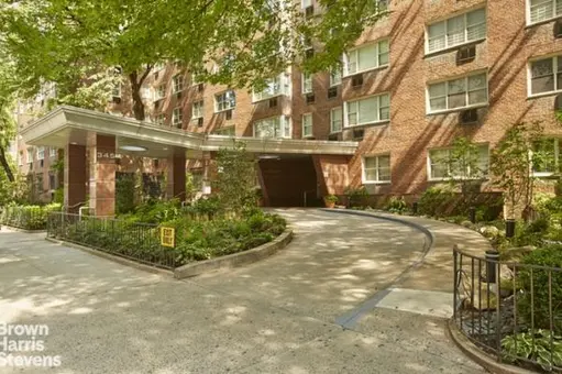 The Coliseum Park Apartments, 345 West 58th Street, #2S