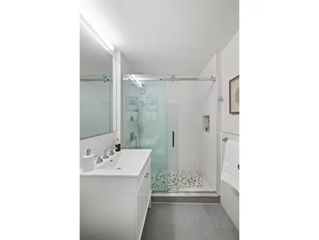 45 West 67th Street, #26C