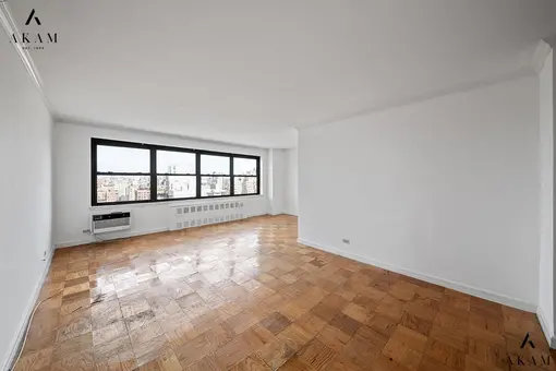 Lincoln Towers, 205 West End Avenue, #28E