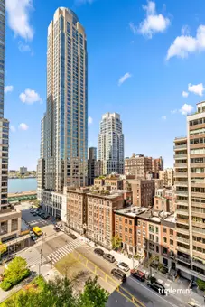 Lincoln Towers, 205 West End Avenue, #11F