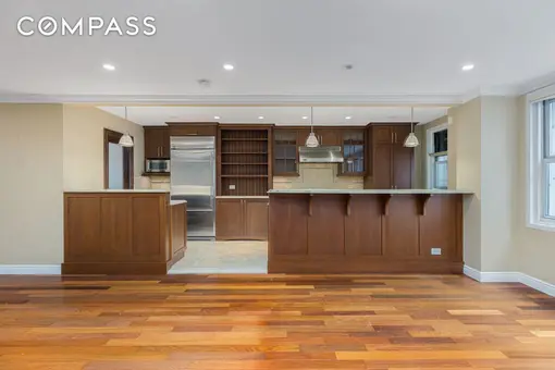 Westminster House, 35 East 85th Street, #6F