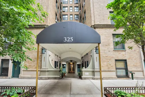 The Whitby, 325 West 45th Street, #320