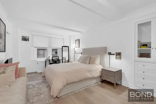 Eastgate, 225 East 73rd Street, #9D