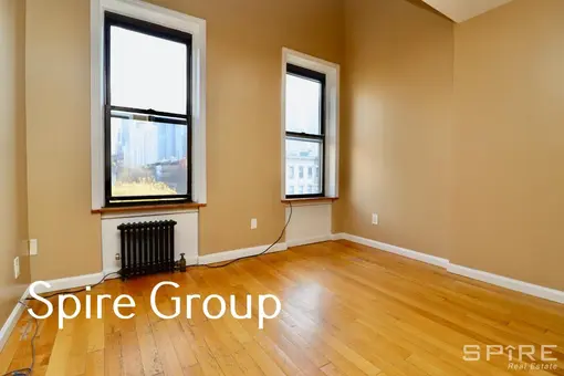 501 West 47th Street, #4E