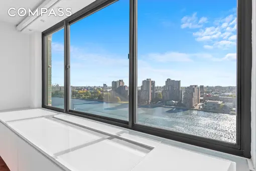 The Edgewater, 530 East 72nd Street, #14E