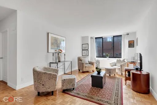 Normandie Court, 225 East 95th Street, #7J