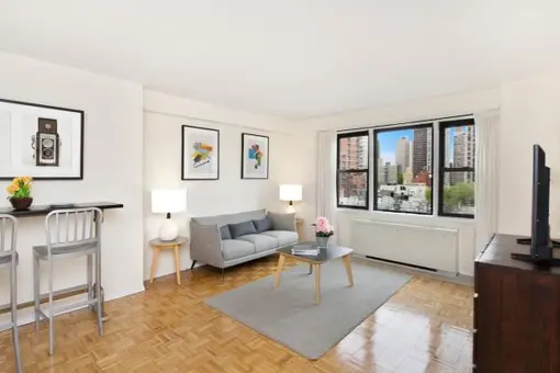 Saxon Towers, 201 East 83rd Street, #9a