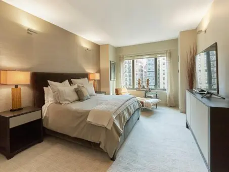 The Sovereign, 425 East 58th Street, #11C