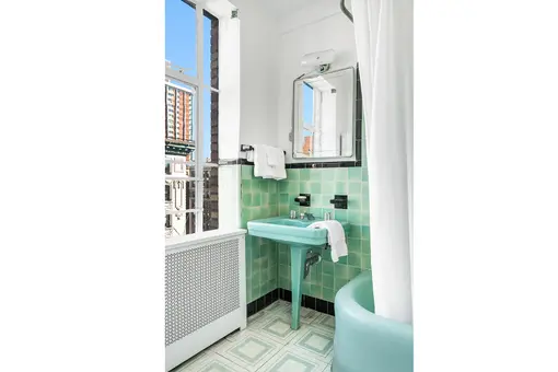 The St Germaine, 200 West 86th Street, #16E