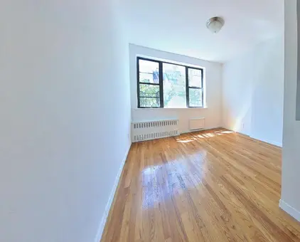 423 East 83rd Street, #4D