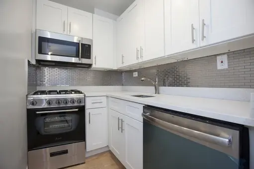 160 East 27th Street, #10D