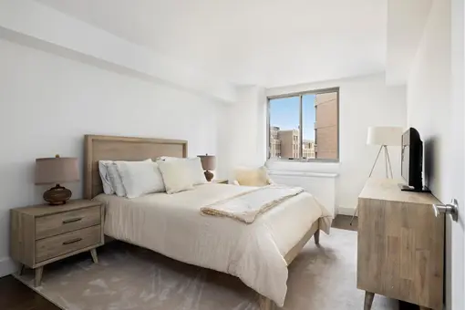 The Vantage, 308 East 38th Street, #16D