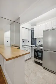 649 Second Avenue, #2B