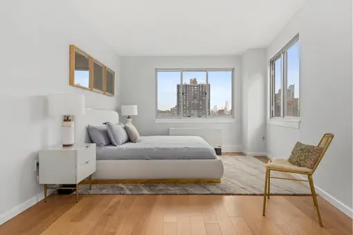 The Vantage, 308 East 38th Street, #21A