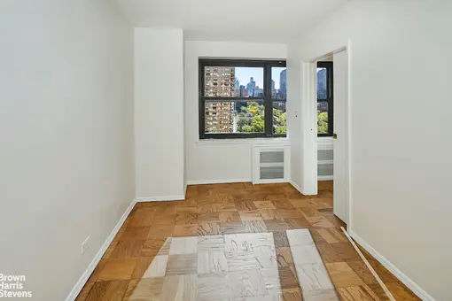 Lincoln Towers, 205 West End Avenue, #19L