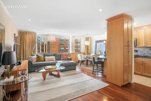 Gramercy Towers, 32 Gramercy Park South, #14G