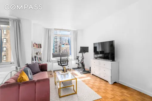 The Cosmopolitan, 145 East 48th Street, #15A