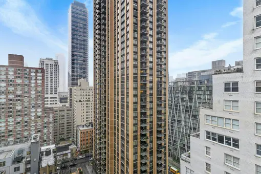 Dorchester Towers, 155 West 68th Street, #2133