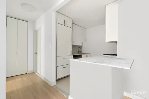 Sheffield 57, 322 West 57th Street, #27M