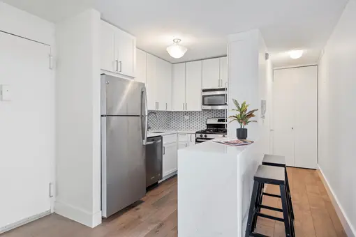 The Toulaine, 130 West 67th Street, #25H