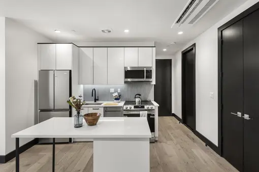 Brooklyn Bloom, 785 East 34th Street, #3C