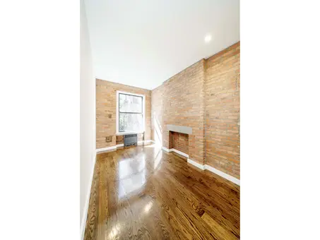 226 East 10th Street, #06