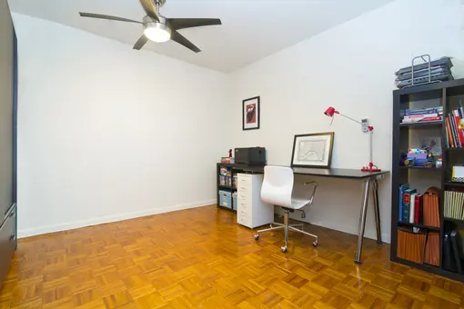 River East Plaza, 402 East 90th Street, #5D