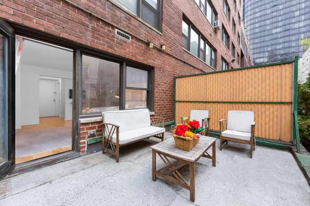 220 East 67th Street - NYC Apartments | CityRealty